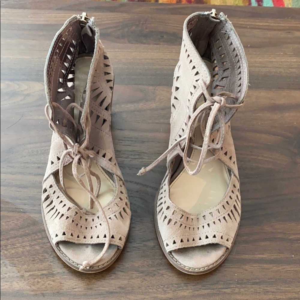 Vince Camuto Shoes